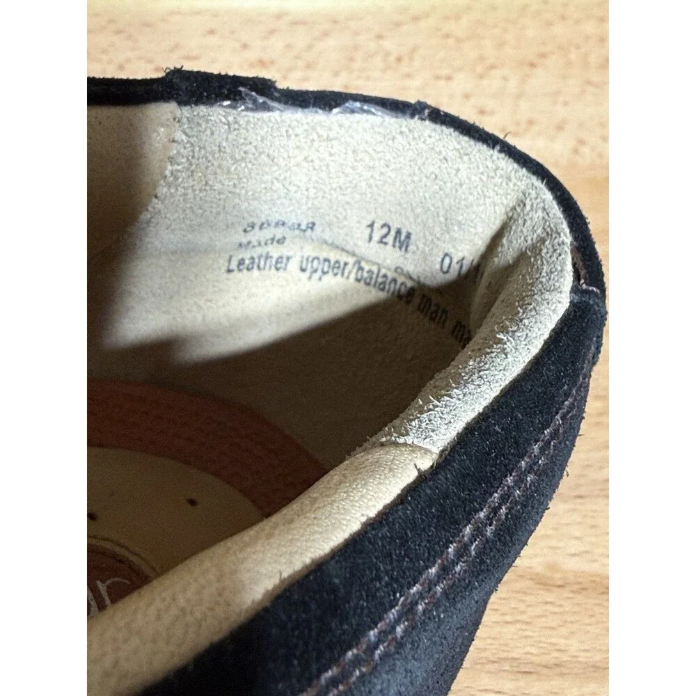 Clarks Women's Un Loop Loafer Size 12 M Black Leather Slip On Flat Shoe Shootie